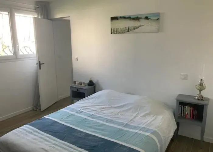 Apartmán Aux Sables-d'olonne Avec Terrasse. Les Sables-dʼOlonne